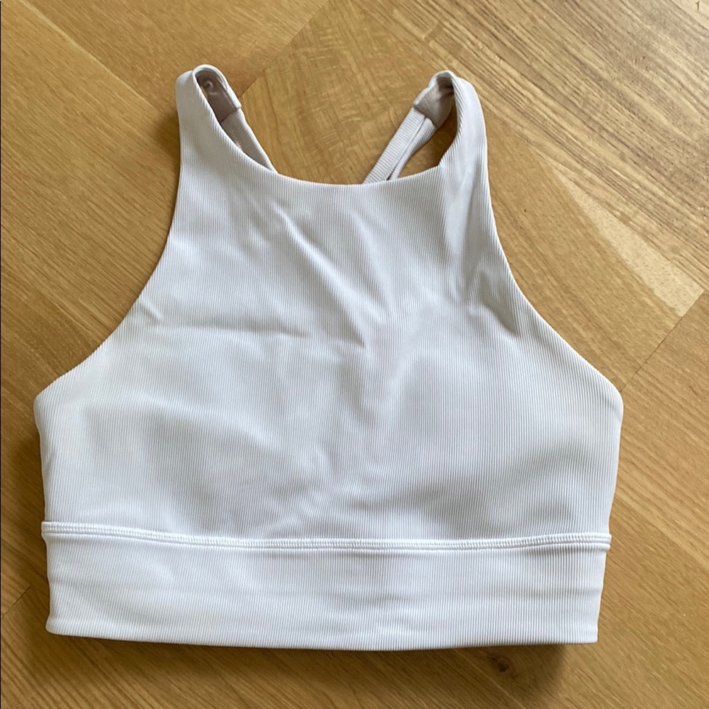 White Ribbed High-Neck Sports Bra